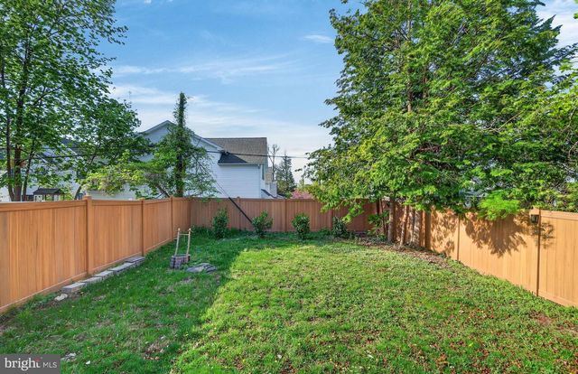 400 E JEFFERSON ST, Media, PA 19063