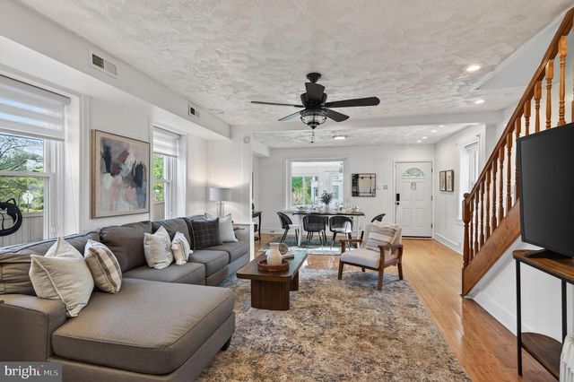 400 E JEFFERSON ST, Media, PA 19063