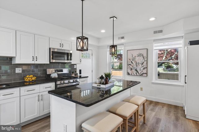 400 E JEFFERSON ST, Media, PA 19063