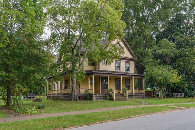 7 Barnhardt Circle, Fort Oglethorpe, GA 30742