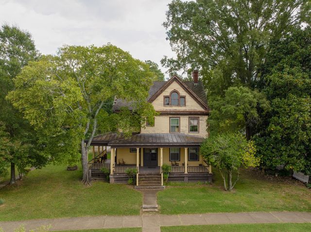 7 Barnhardt Circle, Fort Oglethorpe, GA 30742