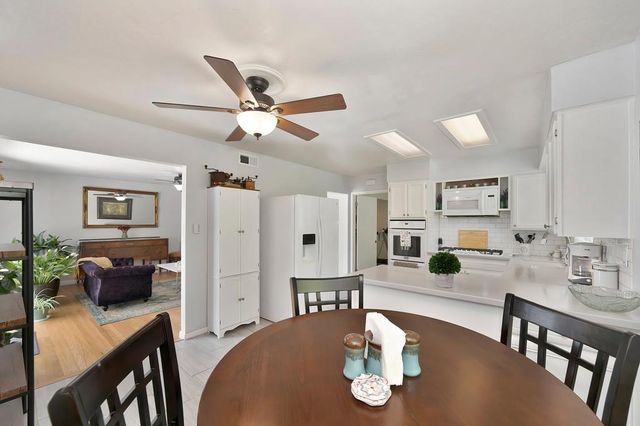 2105 Farnsworth Way, Rancho Cordova, CA 95670