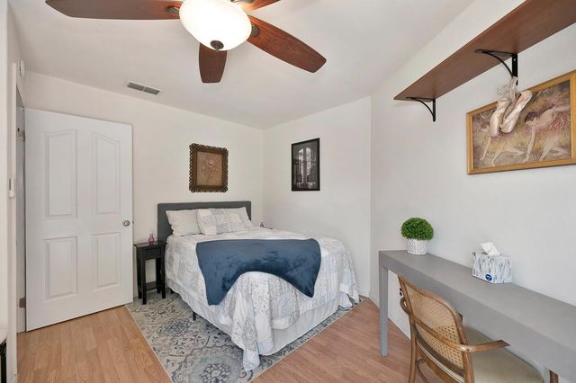 2105 Farnsworth Way, Rancho Cordova, CA 95670