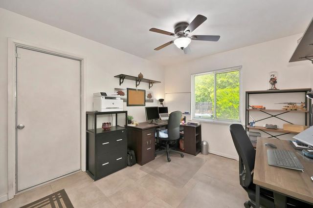 2105 Farnsworth Way, Rancho Cordova, CA 95670
