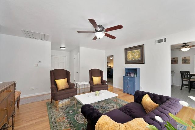 2105 Farnsworth Way, Rancho Cordova, CA 95670