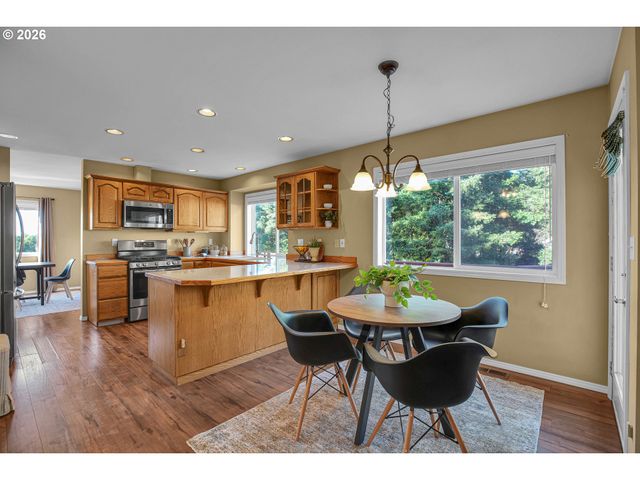 3800 Sw RODLUN Rd, Gresham, OR 97080