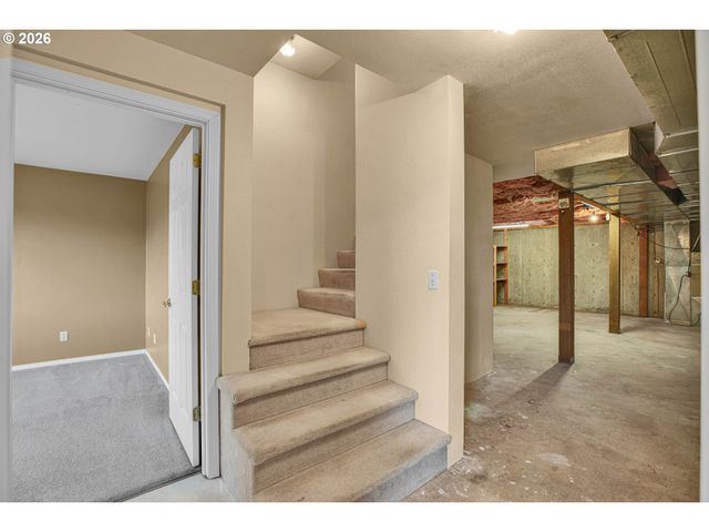 3800 Sw RODLUN Rd, Gresham, OR 97080
