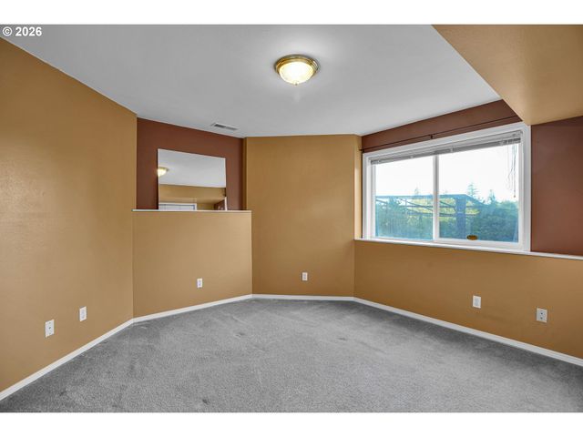 3800 Sw RODLUN Rd, Gresham, OR 97080