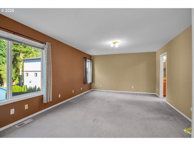 3800 Sw RODLUN Rd, Gresham, OR 97080