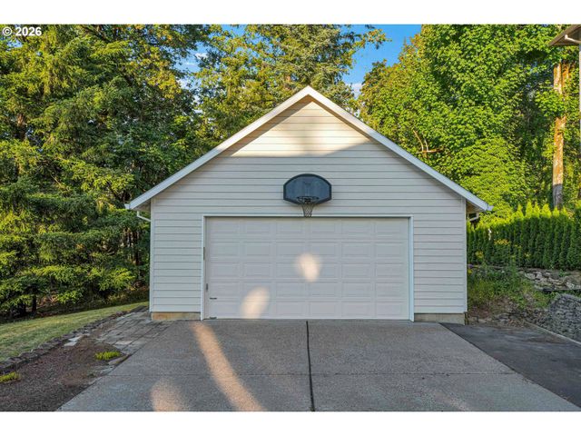 3800 Sw RODLUN Rd, Gresham, OR 97080