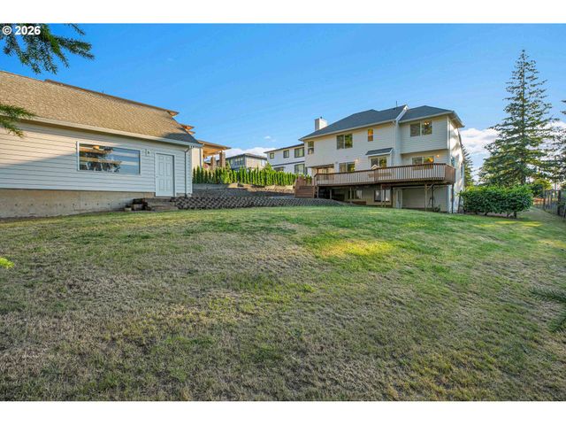 3800 Sw RODLUN Rd, Gresham, OR 97080