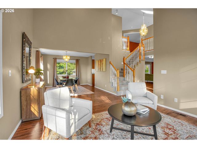 3800 Sw RODLUN Rd, Gresham, OR 97080