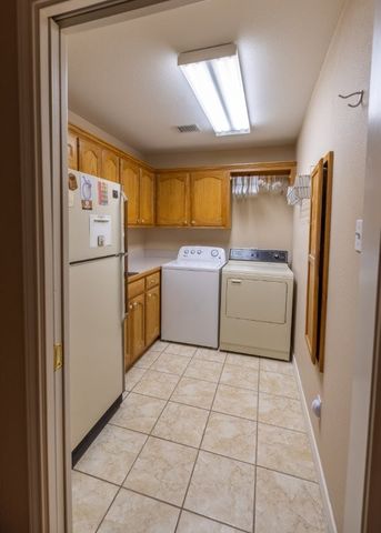 4504 Hilltop Dr, Midland, TX 79707