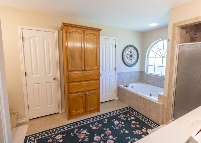 4504 Hilltop Dr, Midland, TX 79707