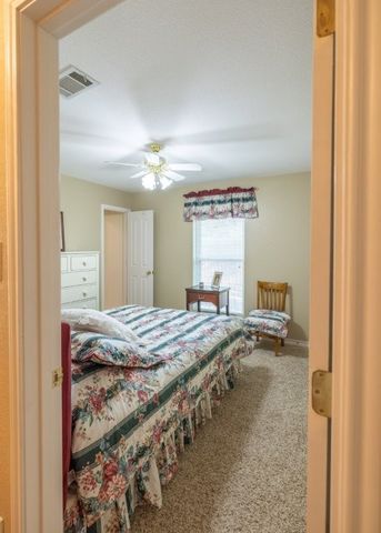 4504 Hilltop Dr, Midland, TX 79707