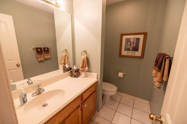 4504 Hilltop Dr, Midland, TX 79707