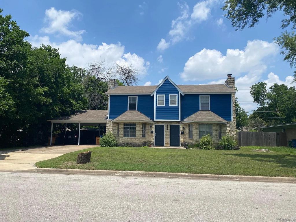 2210 Lanier DR A, Austin, TX 78757
