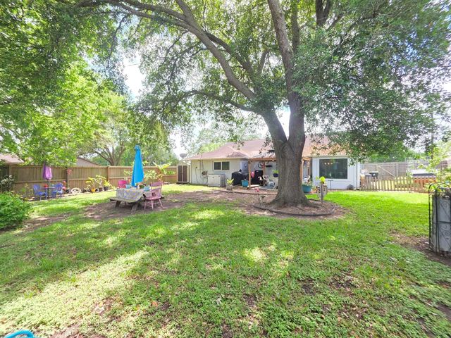 4701 Hiram Brandon Drive, Bay City, TX 77414