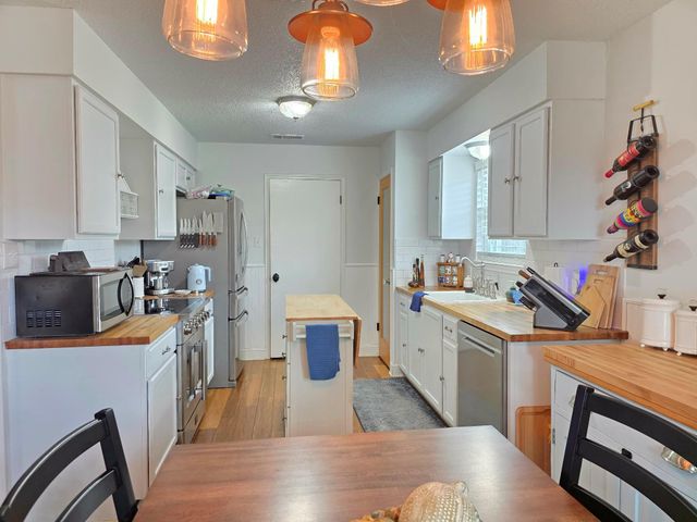 4701 Hiram Brandon Drive, Bay City, TX 77414