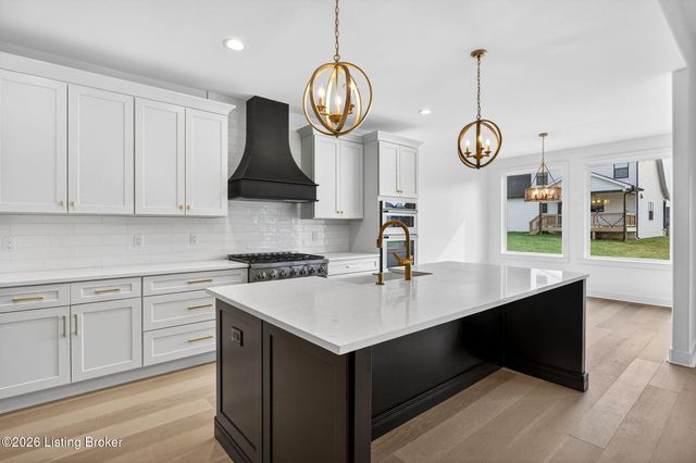 1505 Lincoln Hill Way, Louisville, KY 40245