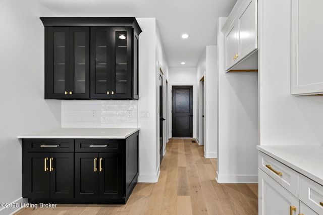 1505 Lincoln Hill Way, Louisville, KY 40245