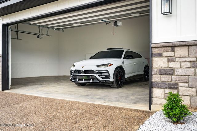 1505 Lincoln Hill Way, Louisville, KY 40245