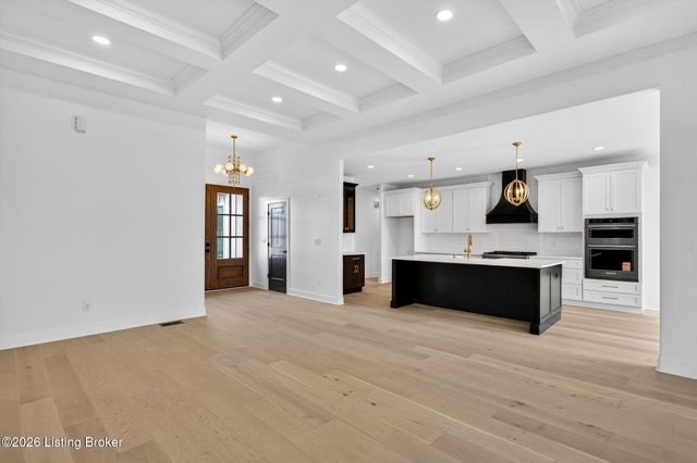 1505 Lincoln Hill Way, Louisville, KY 40245