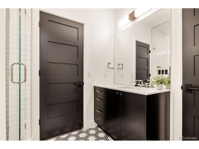 2401 S Fillmore St, Denver, CO 80210