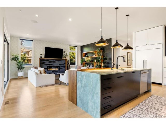 2401 S Fillmore St, Denver, CO 80210
