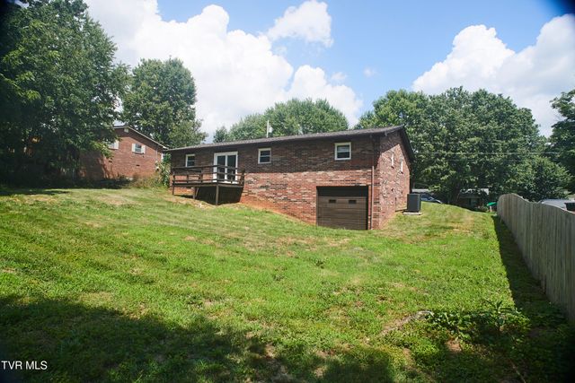 113 Midway Street, Gray, TN 37615