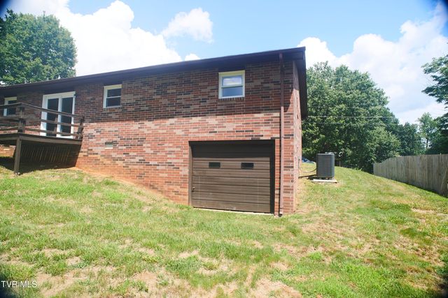 113 Midway Street, Gray, TN 37615