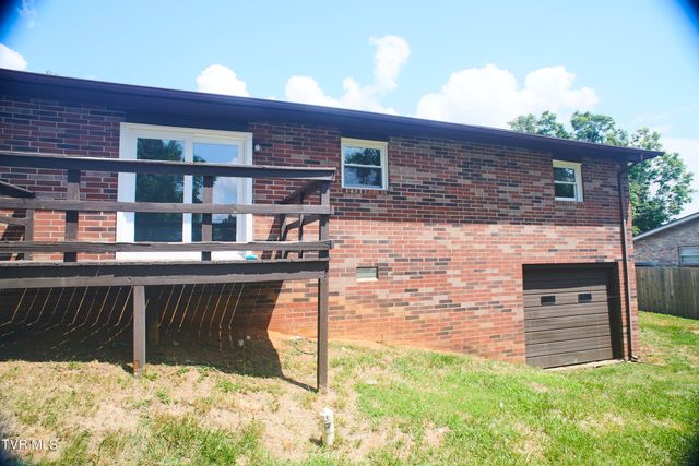 113 Midway Street, Gray, TN 37615