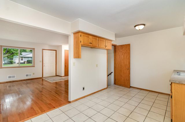 412 Church Avenue N, New Prague, MN 56071