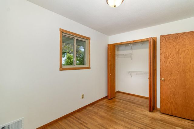 412 Church Avenue N, New Prague, MN 56071