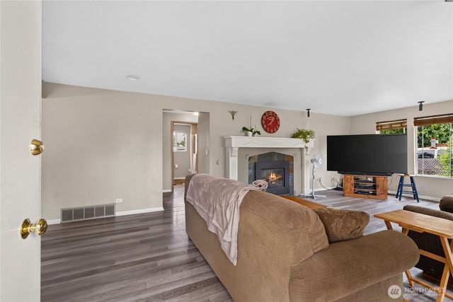 12820 SE 172nd Street, Renton, WA 98058