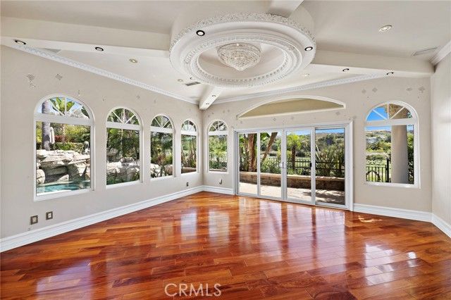 10 Water Lily Way, Laguna Hills, CA 92679