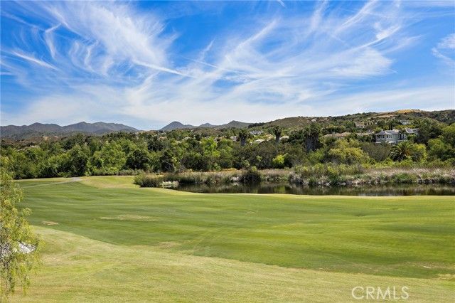 10 Water Lily Way, Laguna Hills, CA 92679
