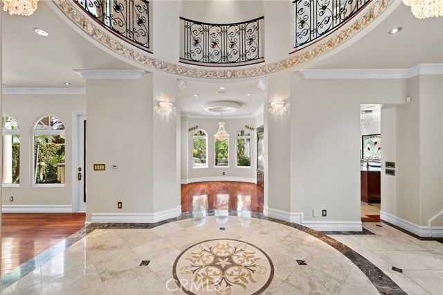 10 Water Lily Way, Laguna Hills, CA 92679