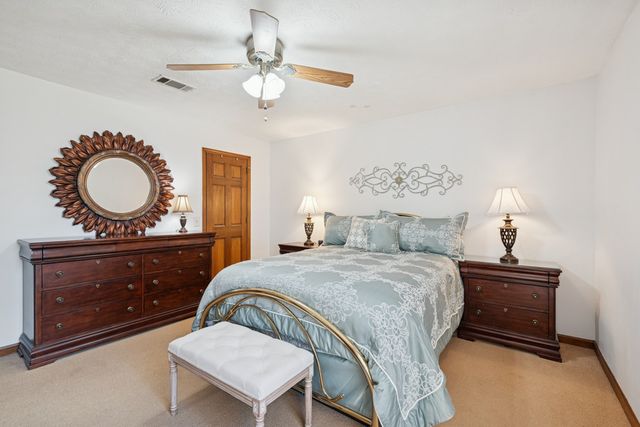 140 Paradise Dr, Hendersonville, TN 37075