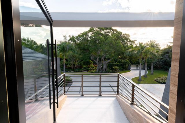 488 S Beach Road, Jupiter Island, FL 33455