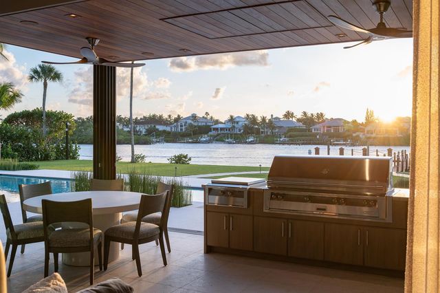 488 S Beach Road, Jupiter Island, FL 33455