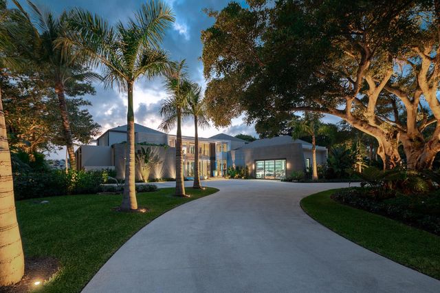 488 S Beach Road, Jupiter Island, FL 33455