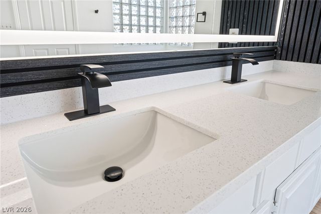 9417 Low Tide Court, Las Vegas, NV 89117