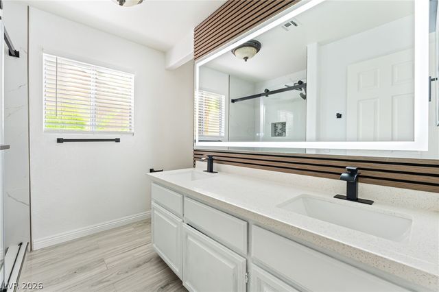 9417 Low Tide Court, Las Vegas, NV 89117