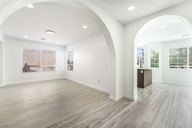 9417 Low Tide Court, Las Vegas, NV 89117