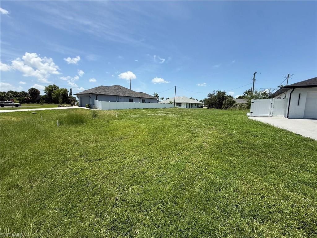 1621 SE 19th LN, CAPE CORAL, FL 33990 — photo 4