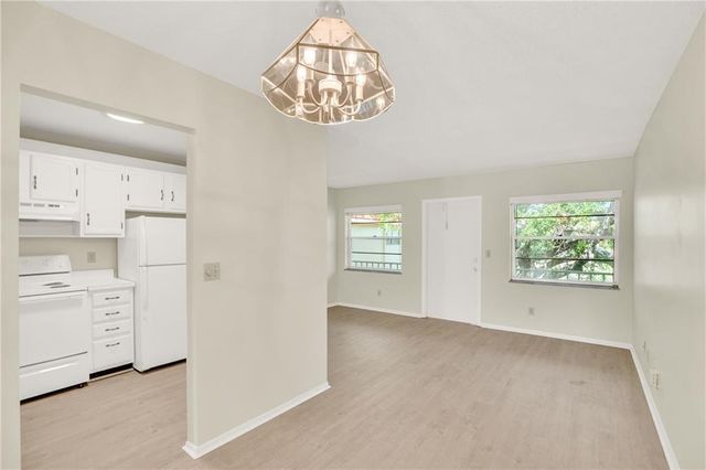 16 Vista Palm Lane 204, Vero Beach, FL 32962