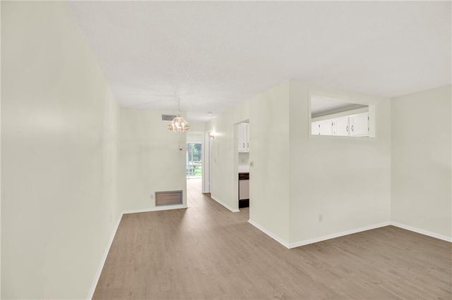 16 Vista Palm Lane 204, Vero Beach, FL 32962