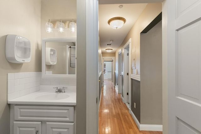 30 Tufts Ave B, Everett, MA 02149