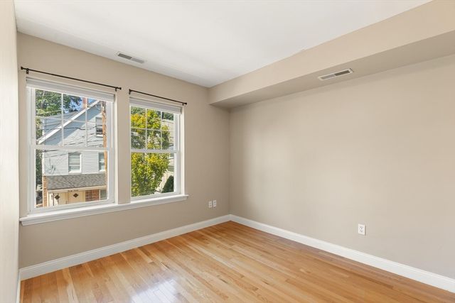30 Tufts Ave B, Everett, MA 02149